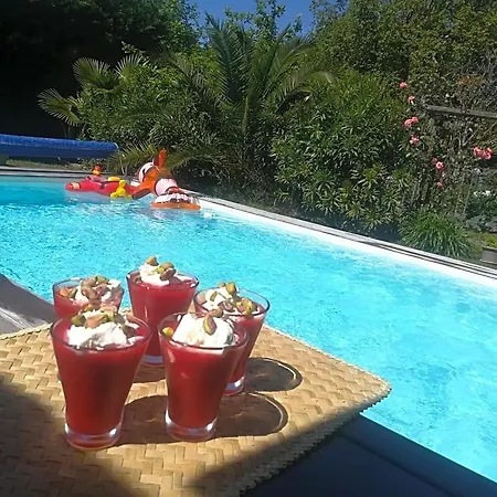 B&B Les Arums De Fondeminjean 3*