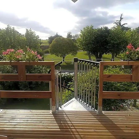 B&B Les Arums De Fondeminjean 3*