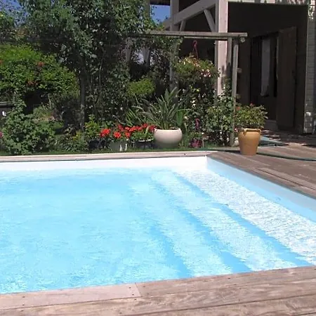 Les Arums De Fondeminjean B&B