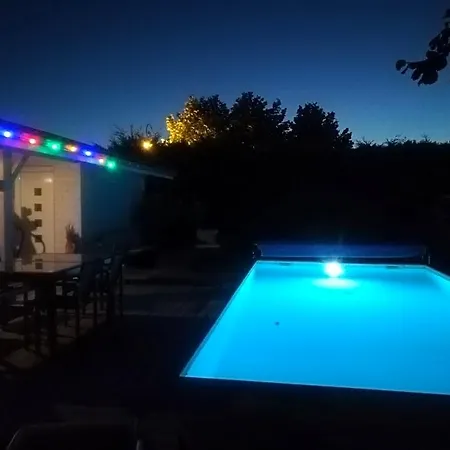 B&B Les Arums De Fondeminjean 3*