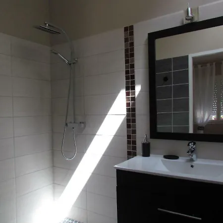 Les Arums De Fondeminjean B&B 3*