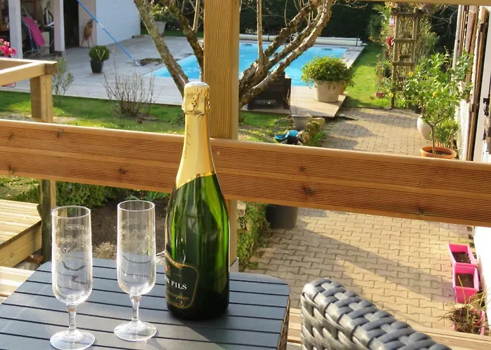 Les Arums De Fondeminjean